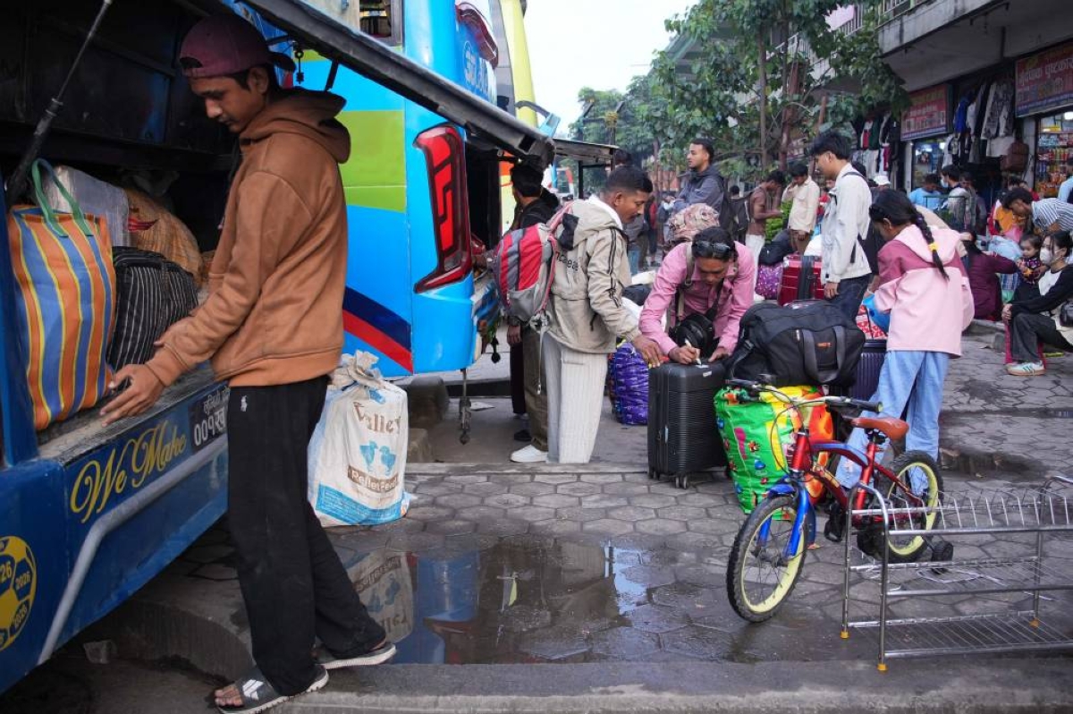 Dashain rush sees over 56,800 leave Kathmandu Valley in 24 hours
